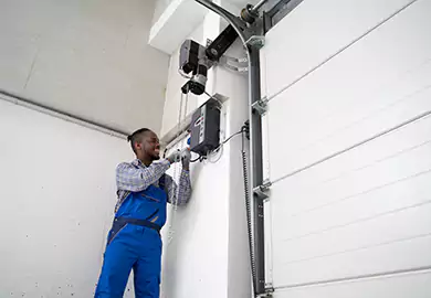 Smart Garage Doors: How Technology is Changing The Way We Use Our Garages